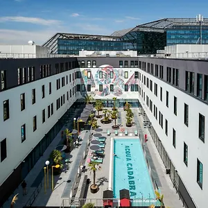 4* Szálloda The Social Hub
