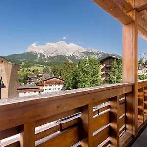 Radisson Residences Savoia Palace Cortina D’ampezzo Apartahotel